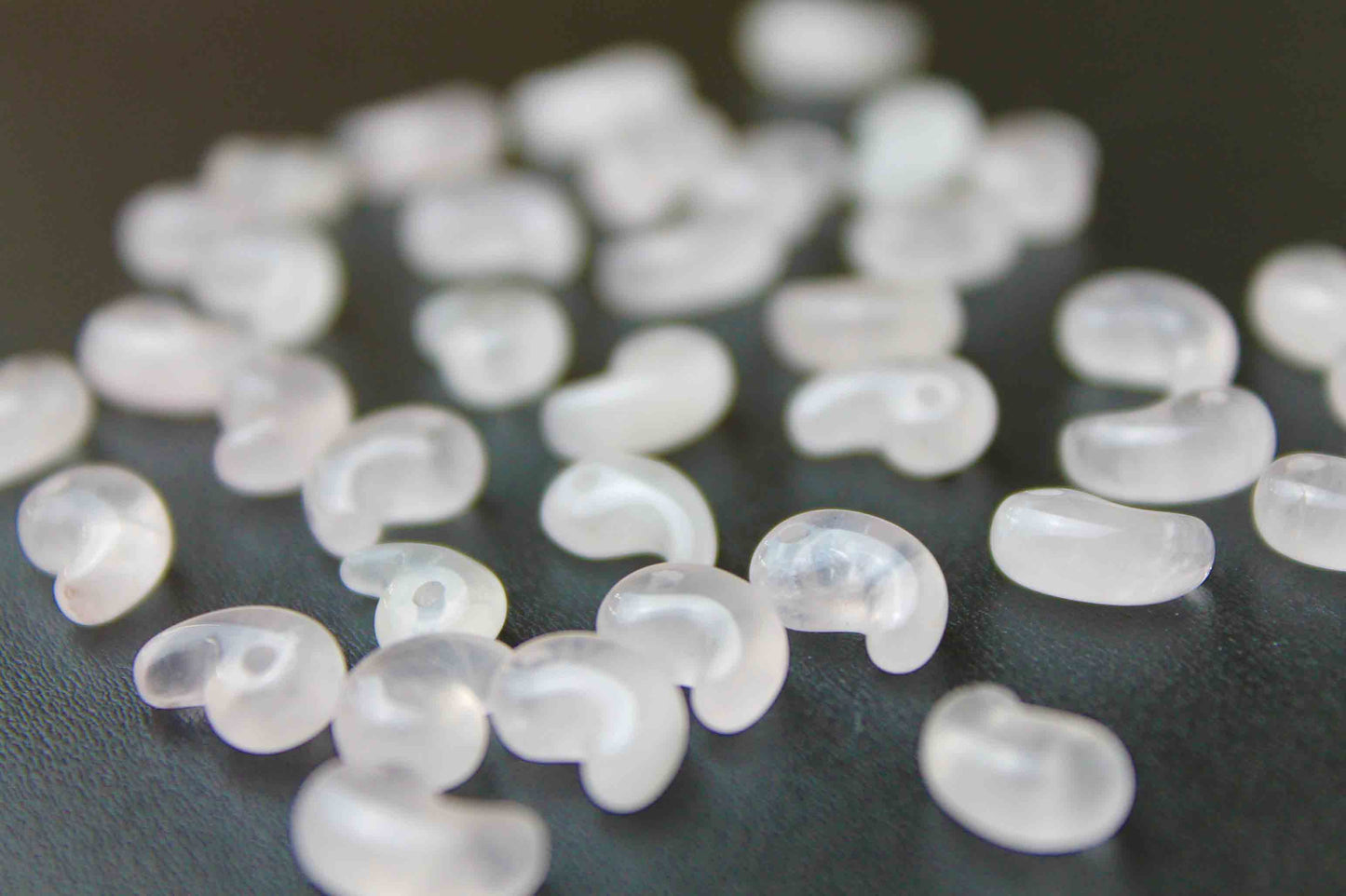 (A)約10mm×7mm