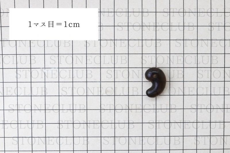 方眼紙比較((B)約22×15×8.8mm)