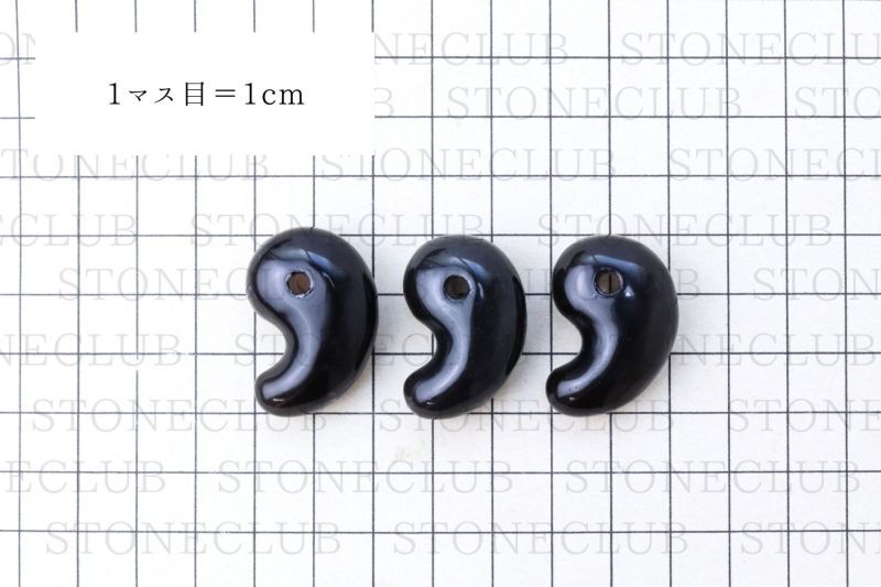 方眼紙比較((B)約21.8×12.3×31.8mm)