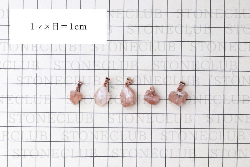 デザインB:約9.3×7.9×16.3mmから10.8×6.4×21.4mm
