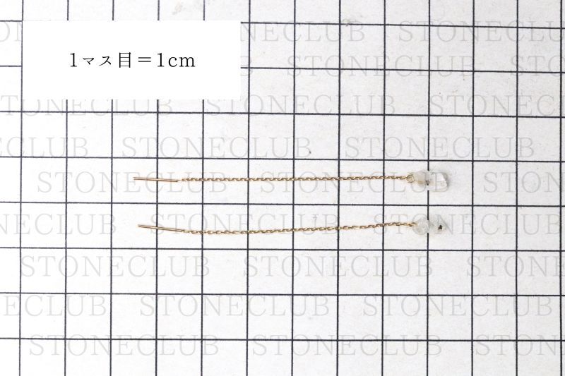 方眼紙比較((B)約3.7×2.4×5.9mm~約4.9×3.5×8.4mm)