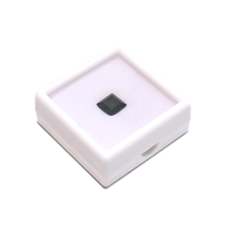 約8×8mm