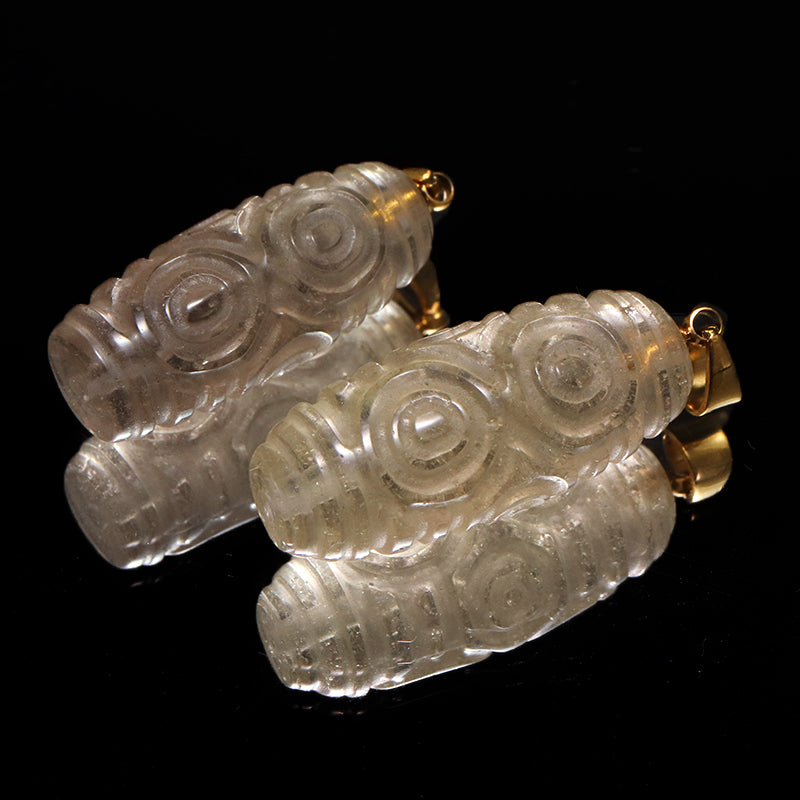 ゴールド:約10~12mm×約25~26mm