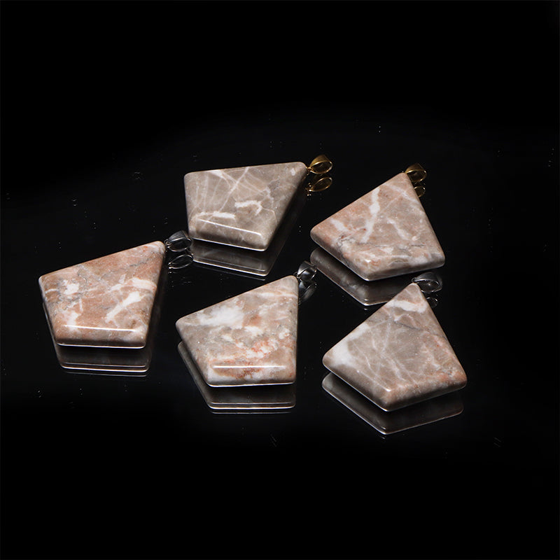 【日本銘石】土佐桜（ピンク）＜高知県産＞　菱形　約38×42mm　ステンレス製　ペンダントトップ [co-g3052]