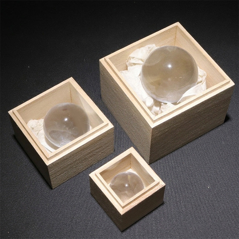 天然透明水晶＜ブラジル産＞　丸玉　約31～56mm　木箱入り [co-g3473]