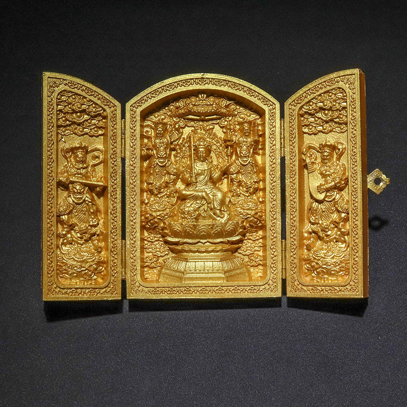 柘植の木彫り　八尊仏　平型　ゴールド　約幅7×奥2.5×高10cm（開扉時約幅14cm）彫り物 [co-g3453]