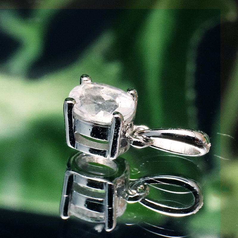 ペンダントトップ　フェナカイト＜ロシア産＞　オーバルカット　silver925　シルバー [co-g0928]