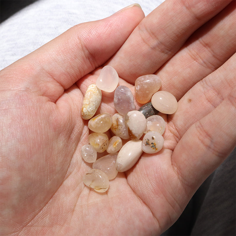 Sazare Cherry Blossom Agate with original packaging Approx. 100g [gr-g0068]