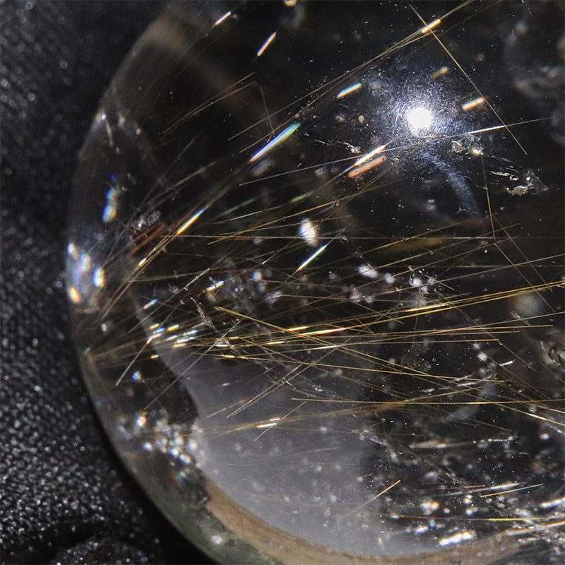 【一点物】ルチル入りマニハール水晶＜インド/マニハール地方産＞　ヒマラヤ水晶　丸玉　 [co-g3091]