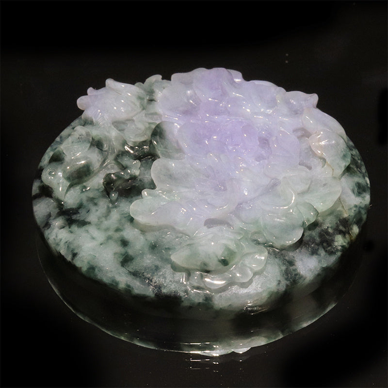 本翡翠＜ミャンマー産＞　蓮花×鳥　ラベンダー　約50mm　穴あり　ペンダントトップ [co-g2847]