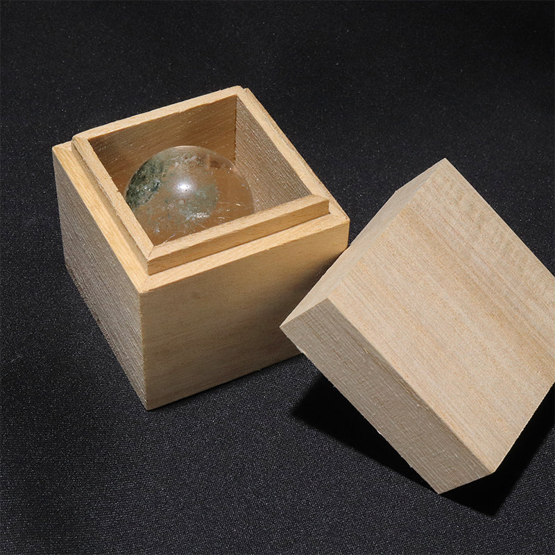 【一点物】ルチル入りマニハール水晶＜インド/マニハール地方産＞　ヒマラヤ水晶　丸玉　 [co-g3091]