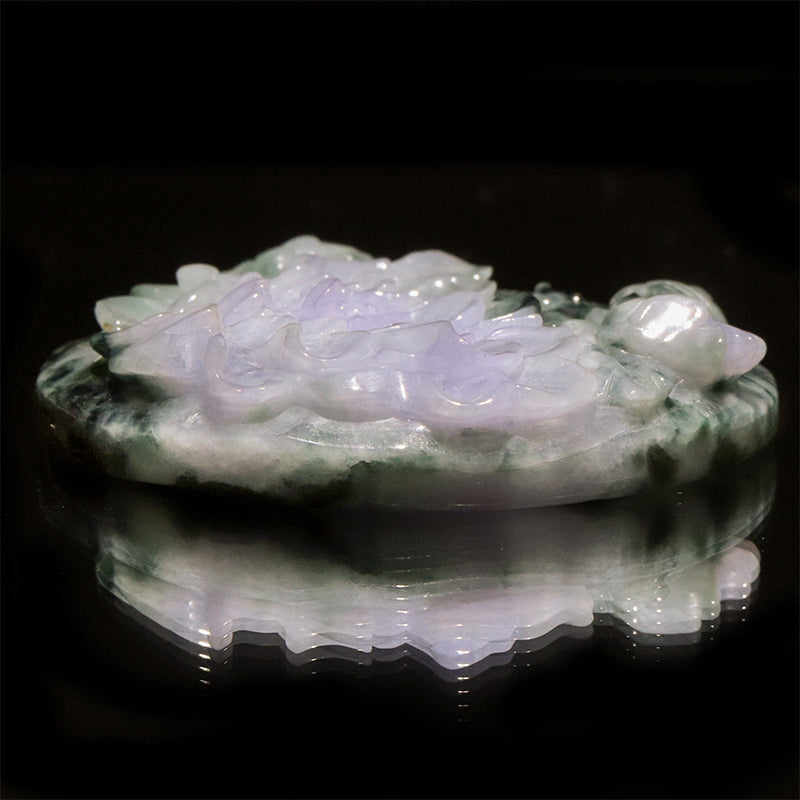 本翡翠＜ミャンマー産＞　蓮花×鳥　ラベンダー　約50mm　穴あり　ペンダントトップ [co-g2847]