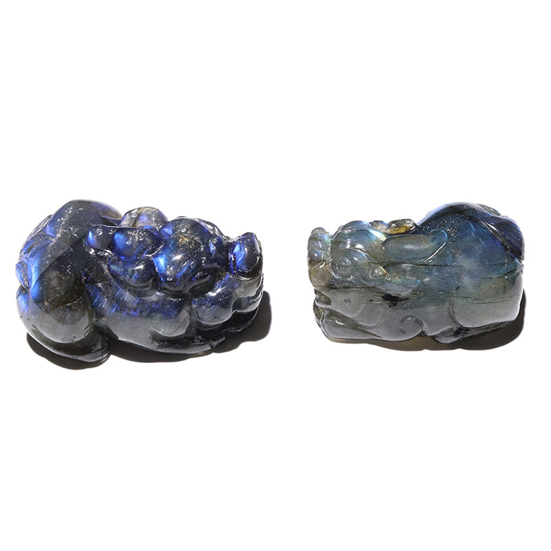 彫物　ラブラドライト＜マダガスカル産＞　ヒキュウ　ランダム発送　約3～6.3×約1.2～2.7cm [co-g3248]