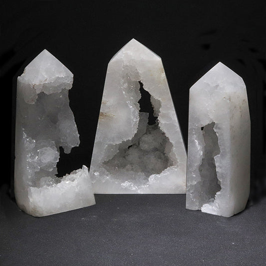 置物　水晶ジオード＜モロッコ産＞　四角柱　約6～9×約2.5～6cm×約17～19cm [co-g3273]