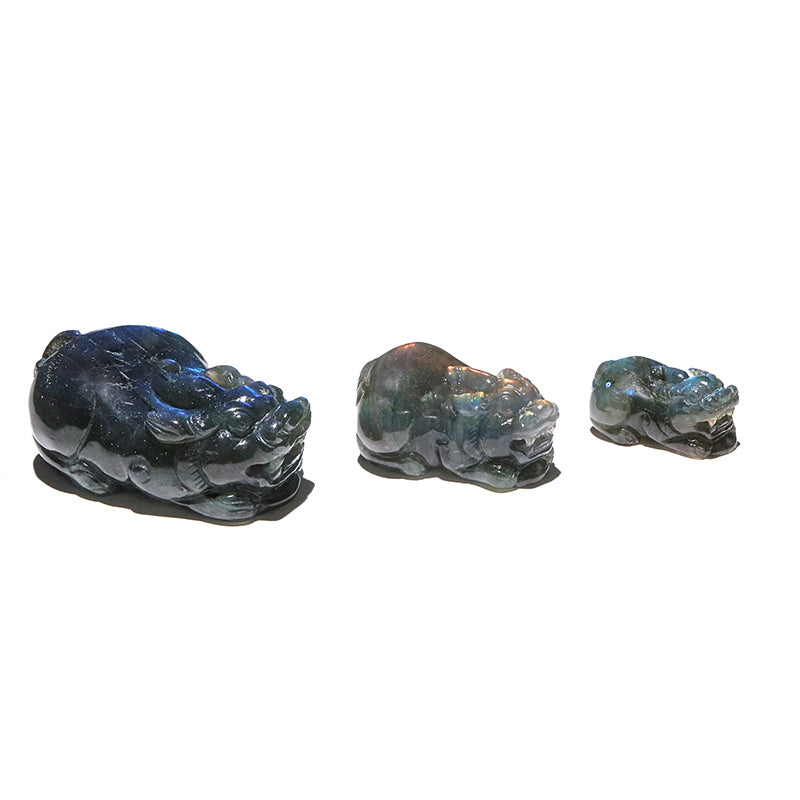 彫物　ラブラドライト＜マダガスカル産＞　ヒキュウ　ランダム発送　約3～6.3×約1.2～2.7cm [co-g3248]