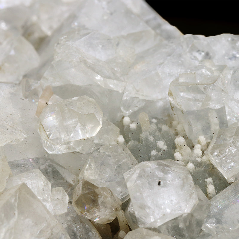 天然石 l アポフィライト – 天然石卸ストーンクラブ