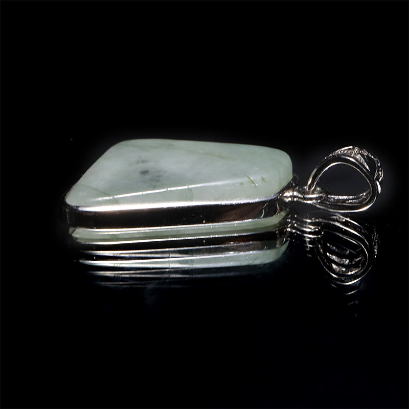 【割引不可】ミャンマー翡翠＜ミャンマー産＞　ブルー　silver925　シルバー　トップ　ランダム発送 [co-g2545]