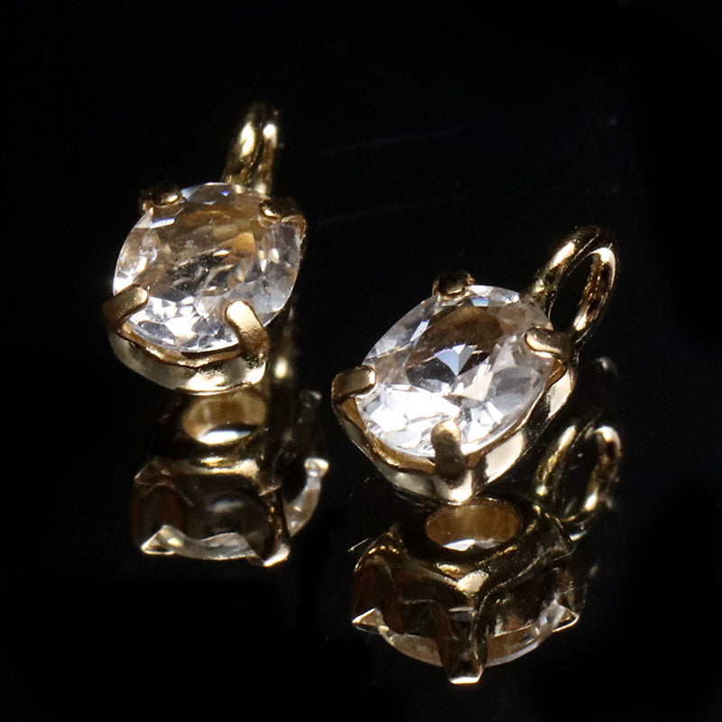 フェナカイト＜ロシア産＞　オーバルカット　約3×4mm　K18　ゴールド　ペンダントトップ [co-g2915]