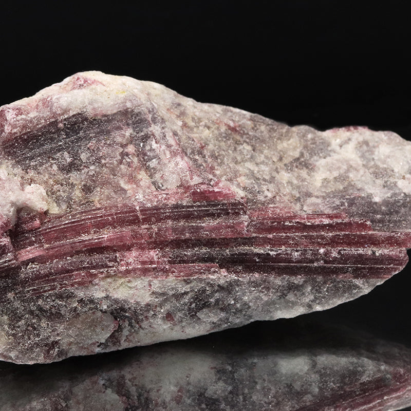 原石　ピンクトルマリン＜ブラジル産＞　約150g　ランダム発送  [co-g1798]