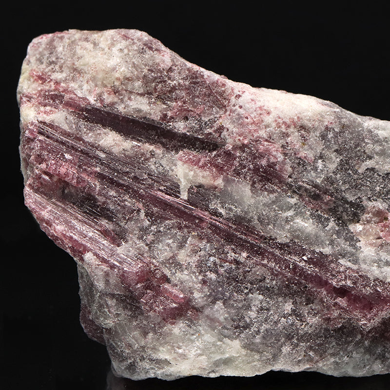 原石　ピンクトルマリン＜ブラジル産＞　約150g　ランダム発送  [co-g1798]