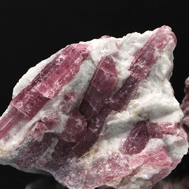 原石　ピンクトルマリン＜ブラジル産＞　約350～370g　ランダム発送  [co-g1801]