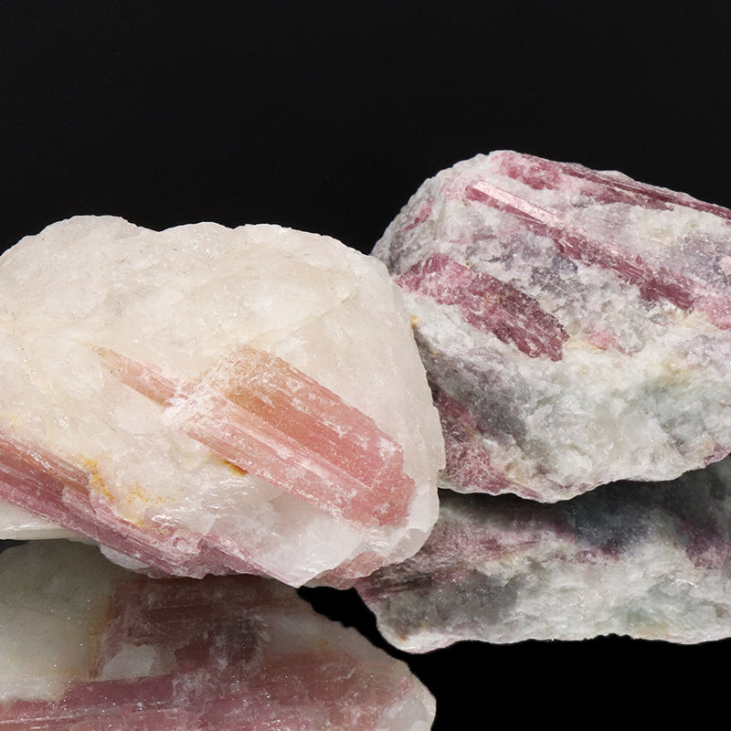 原石　ピンクトルマリン＜ブラジル産＞　約420～430g　ランダム発送  [co-g1803]