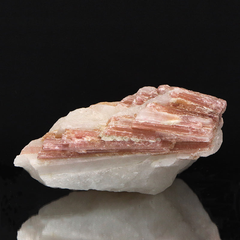 原石　ピンクトルマリン＜ブラジル産＞　約675g　ランダム発送  [co-g1805]