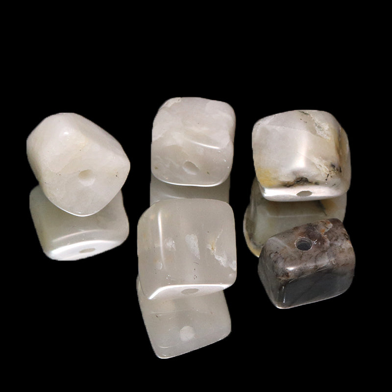 【日本銘石】角ビーズ　おのころ水晶＜兵庫県産＞　5個入り　ランダム発送  [co-g1818]