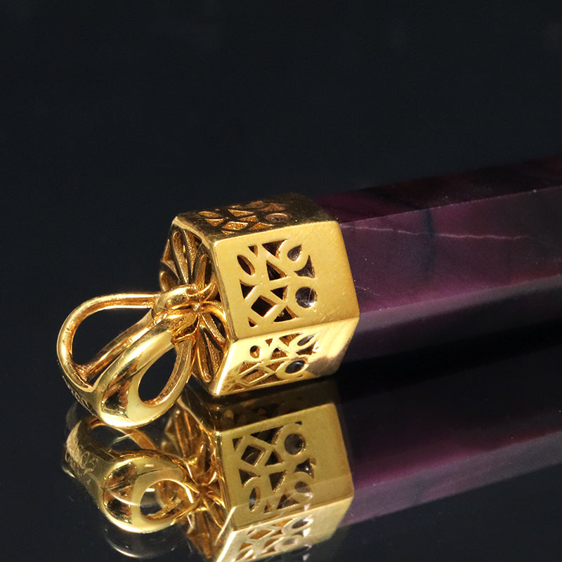 ペンダントトップ　スギライト＜南アフリカ産＞　ポイント型　Silver925　ゴールド  [co-g1830]