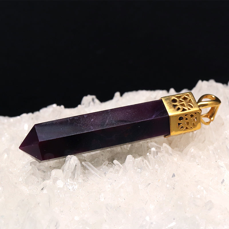 ペンダントトップ　スギライト＜南アフリカ産＞　ポイント型　Silver925　ゴールド  [co-g1826]