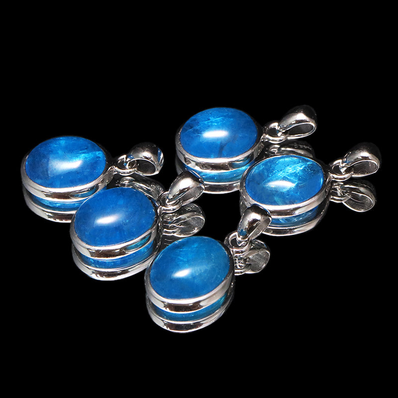 【現品限り】ペンダントトップ　アパタイト＜インド産＞　オーバル型　約9×11mm　silver925　シルバー [co-g1834]