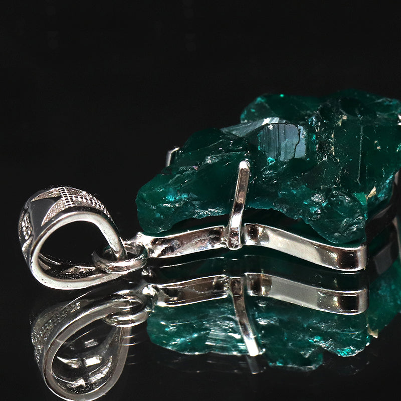 【現品限り】ペンダントトップ　ダイオプテーズ＜コンゴ産＞　約27×約30mm　silver925　シルバー　ランダム発送 [co-g1842]