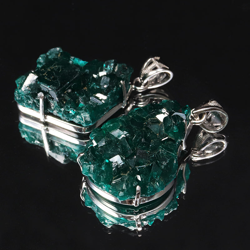 【現品限り】ペンダントトップ　ダイオプテーズ＜コンゴ産＞　約15～22×約22～32mm　silver925　シルバー　ランダム発送[co-g1837]