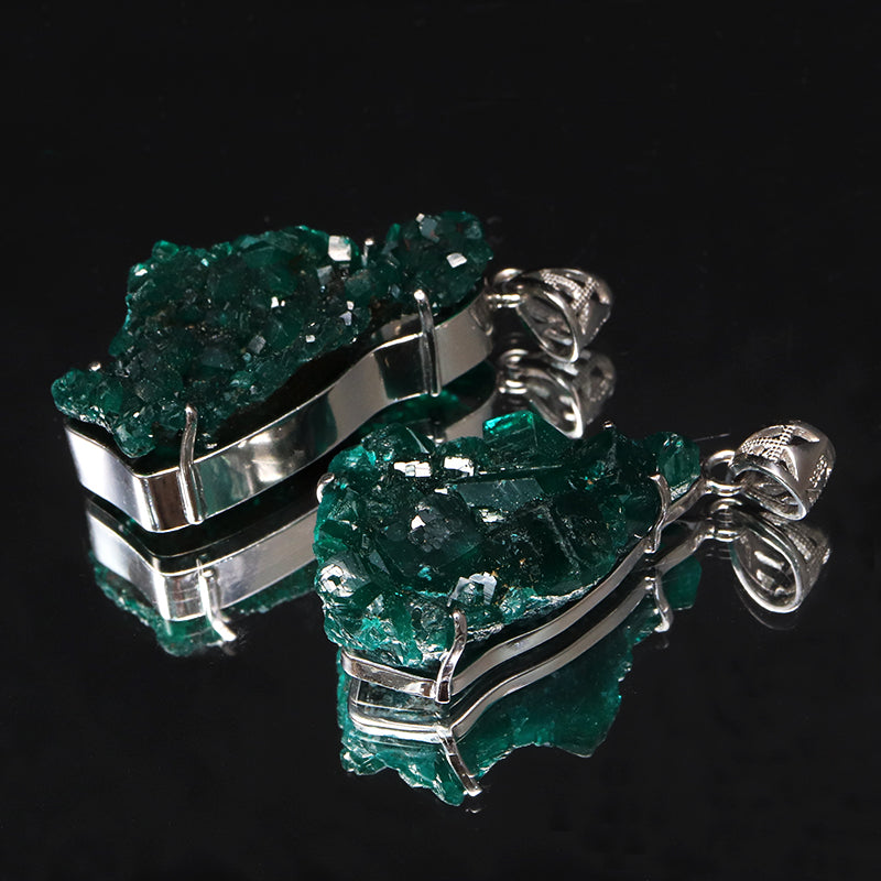 【現品限り】ペンダントトップ　ダイオプテーズ＜コンゴ産＞　約15×32mm　silver925　シルバー　ランダム発送 [co-g1838]