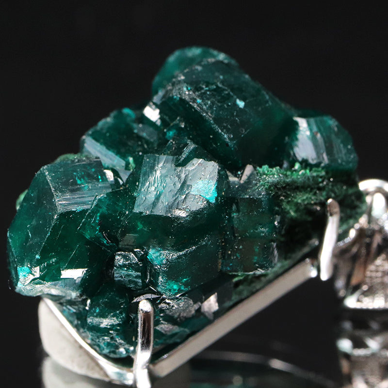 【現品限り】ペンダントトップ　ダイオプテーズ＜コンゴ産＞　約15～22×約22～25mm　silver925　シルバー　ランダム発送 [co-g1839]