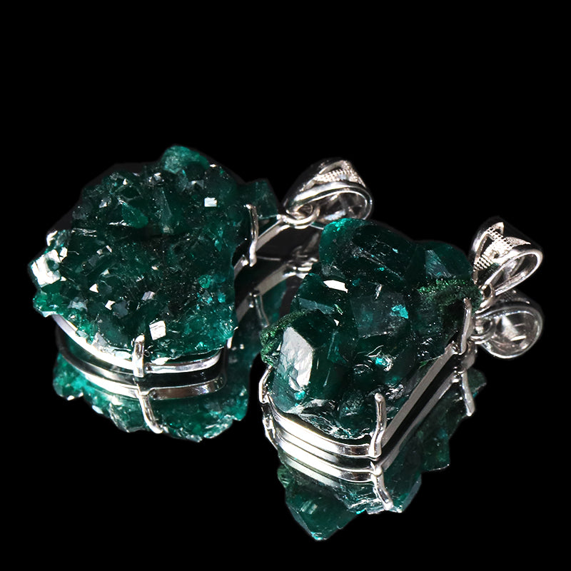 【現品限り】ペンダントトップ　ダイオプテーズ＜コンゴ産＞　約15～22×約22～25mm　silver925　シルバー　ランダム発送 [co-g1839]