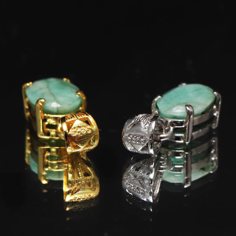 【対象商品10点以上ご購入で30％OFF/決済時に自動割引】ペンダントトップ　エメラルド＜ブラジル産＞　オーバルカット　約6～8×約7～10mm　Silver925  [co-g1853]