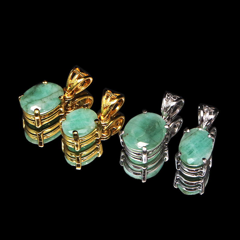 【対象商品10点以上ご購入で30％OFF/決済時に自動割引】ペンダントトップ　エメラルド＜ブラジル産＞　オーバルカット　約6～8×約7～10mm　Silver925  [co-g1853]