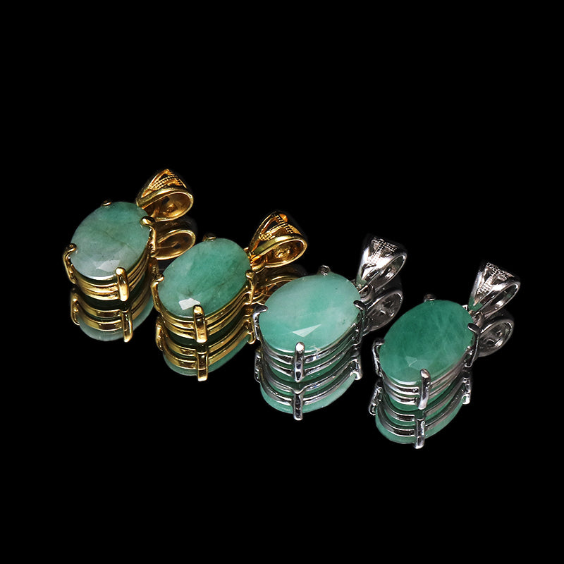 【対象商品10点以上ご購入で30％OFF/決済時に自動割引】ペンダントトップ　エメラルド＜ブラジル産＞　オーバルカット　約7～9×約9～11mm　Silver925  [cco-g1854]