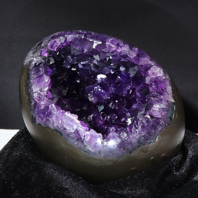 【1/19まで水瓶座星座石20％OFF(決済時に自動割引)】【動画】【一点物】ジオード　アメジスト　エッグ型　ウルグアイ産　[co-g1867]