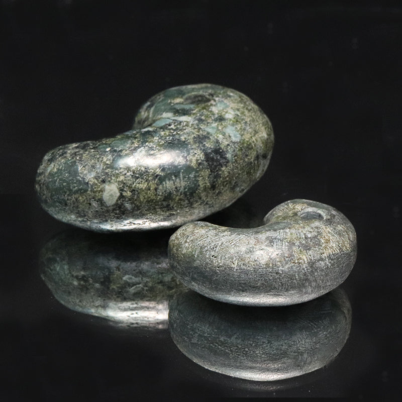 【日本銘石】勾玉　群馬さざれ石(石灰質礫岩)＜群馬県産＞　 [co-g1873]