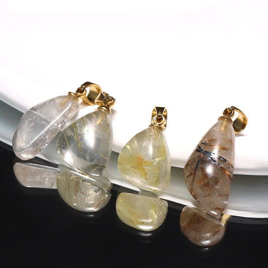 【対象商品10点以上ご購入で30％OFF/決済時に自動割引】ペンダントトップ　ルチルクォーツ＜ブラジル産＞　原石　大　ステンレス製　ケース付き [co-g1892]