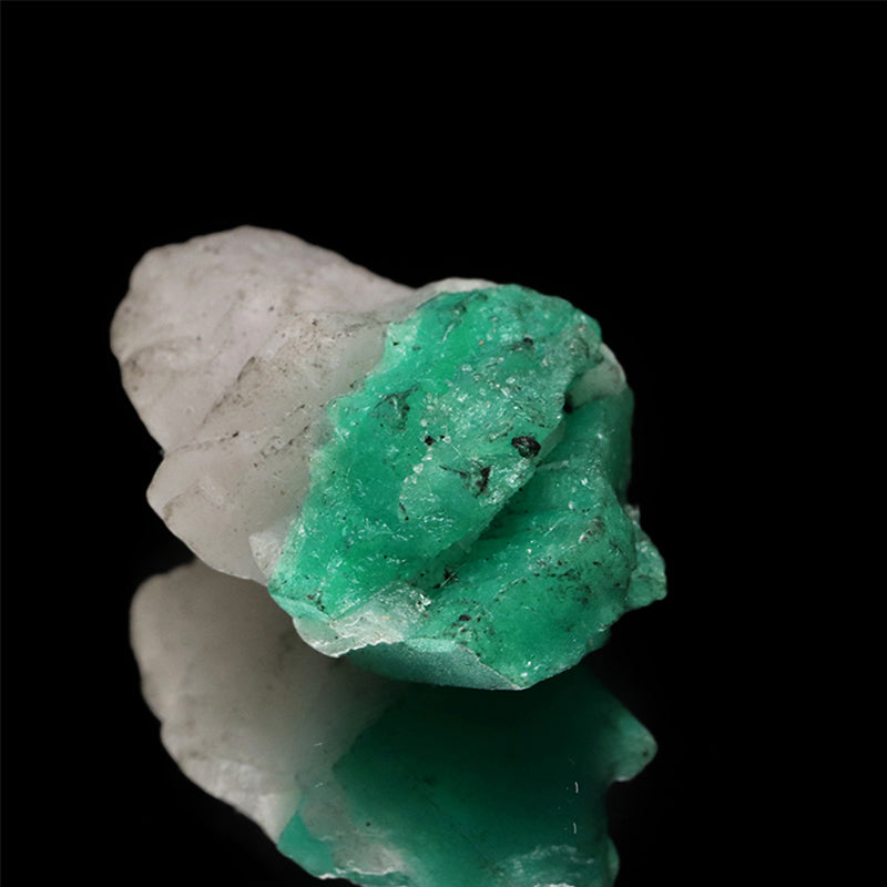 原石　エメラルド　コロンビア産　約4.5ｇ　ランダム発送　ケース付き [co-g1899]