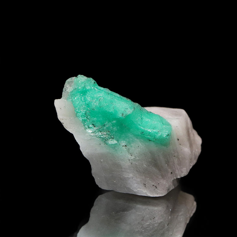 原石　エメラルド　コロンビア産　約5ｇ　ランダム発送　ケース付き [co-g1900]