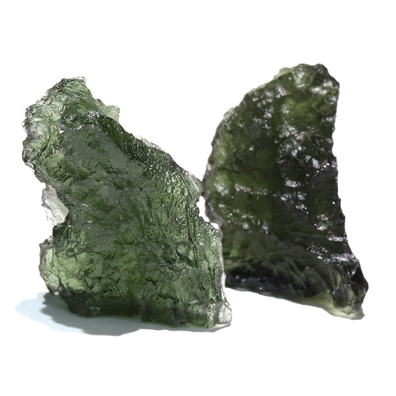 原石　モルダバイト　チェコ産　約3.7ｇ　ランダム発送　ケース付き  [co-g1902]