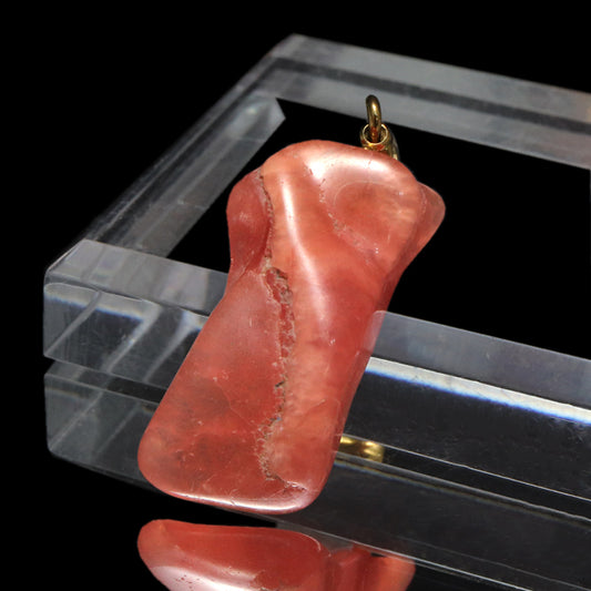 【対象商品10点以上ご購入で30％OFF/決済時に自動割引】ペンダントトップ　インカローズ＜アルゼンチン産＞　原石　約15.5mm×約29.5mm　手磨き　ステンレス製　ゴールド　  [co-g1920]