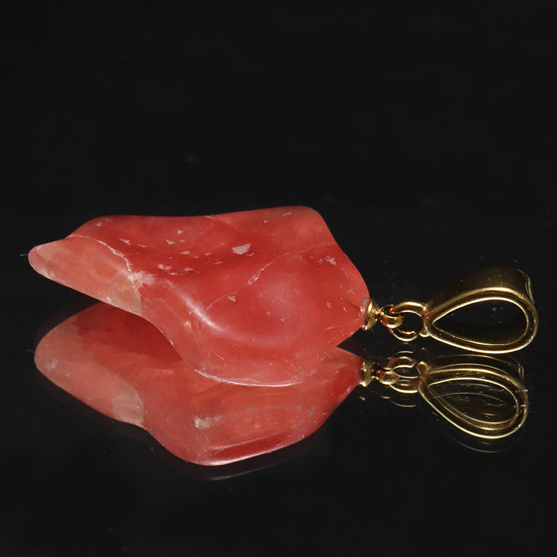 【対象商品10点以上ご購入で30％OFF/決済時に自動割引】ペンダントトップ　インカローズ＜アルゼンチン産＞　原石　約22.4mm×約30.5mm　手磨き　ステンレス製　ゴールド　  [co-g1924]