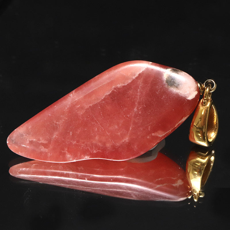 【対象商品10点以上ご購入で30％OFF/決済時に自動割引】ペンダントトップ　インカローズ＜アルゼンチン産＞　原石　約18.5mm×約40.4mm　手磨き　ステンレス製　ゴールド　  [co-g1930]