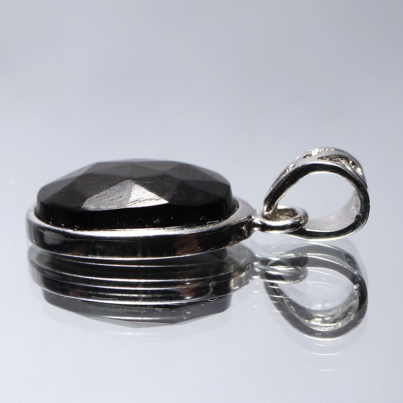 【割引不可】シュンガイト＜ロシア産＞　ローズカット型　トップ　Silver925　シルバー　ランダム発送 [co-g2568]