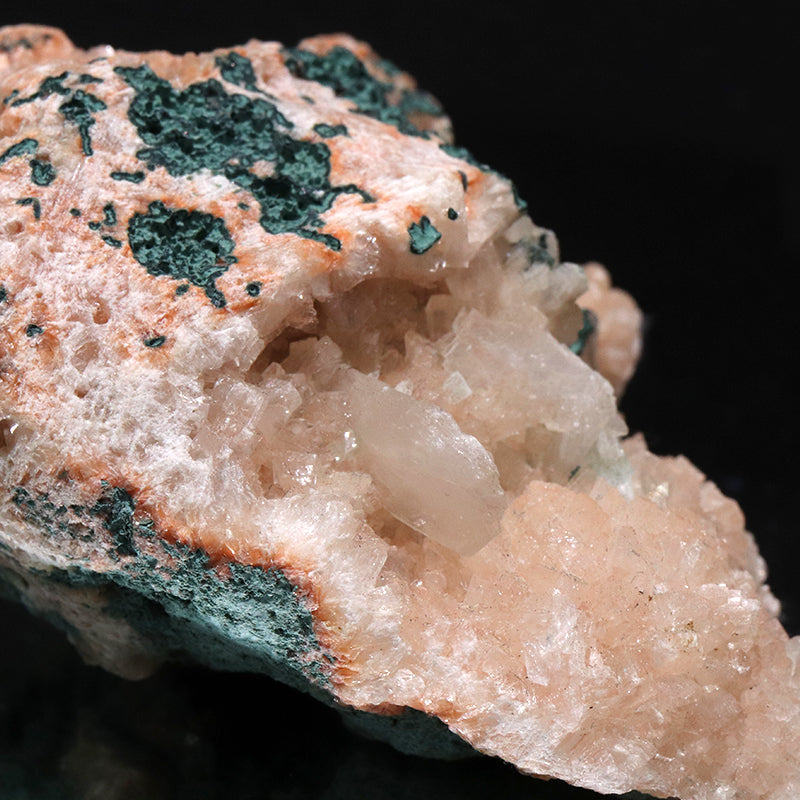 【特別価格】原石　グリーンアポフィライト×スティルバイト×オレンジヒューランダイト　共生鉱　インド産　  [co-g1953]